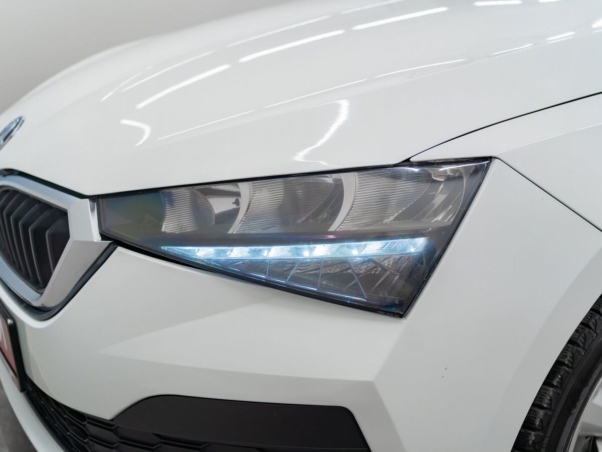 Skoda Rapid 2021 - фото автомобиля