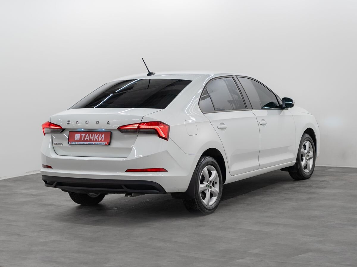 Skoda Rapid 2021 - фото автомобиля