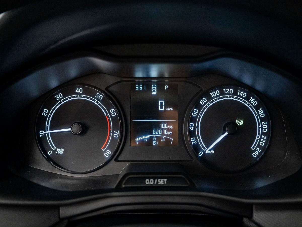 Skoda Rapid 2021 - фото автомобиля