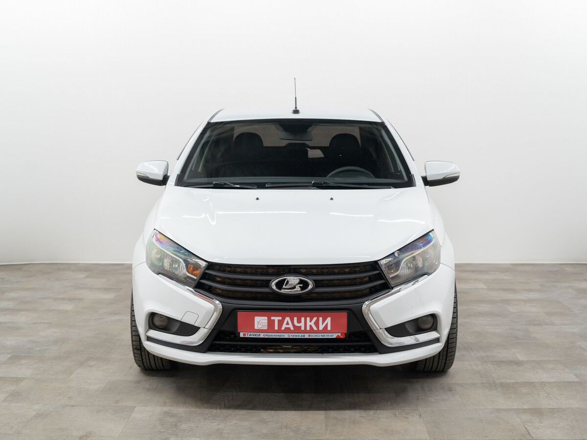Lada (ВАЗ) Vesta 2018 - фото автомобиля