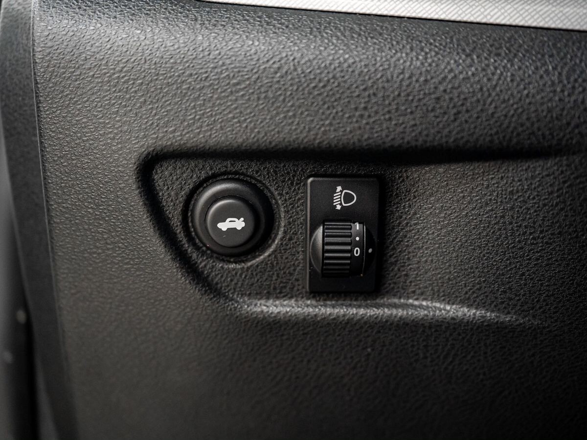 Lada (ВАЗ) Vesta 2018 - фото автомобиля