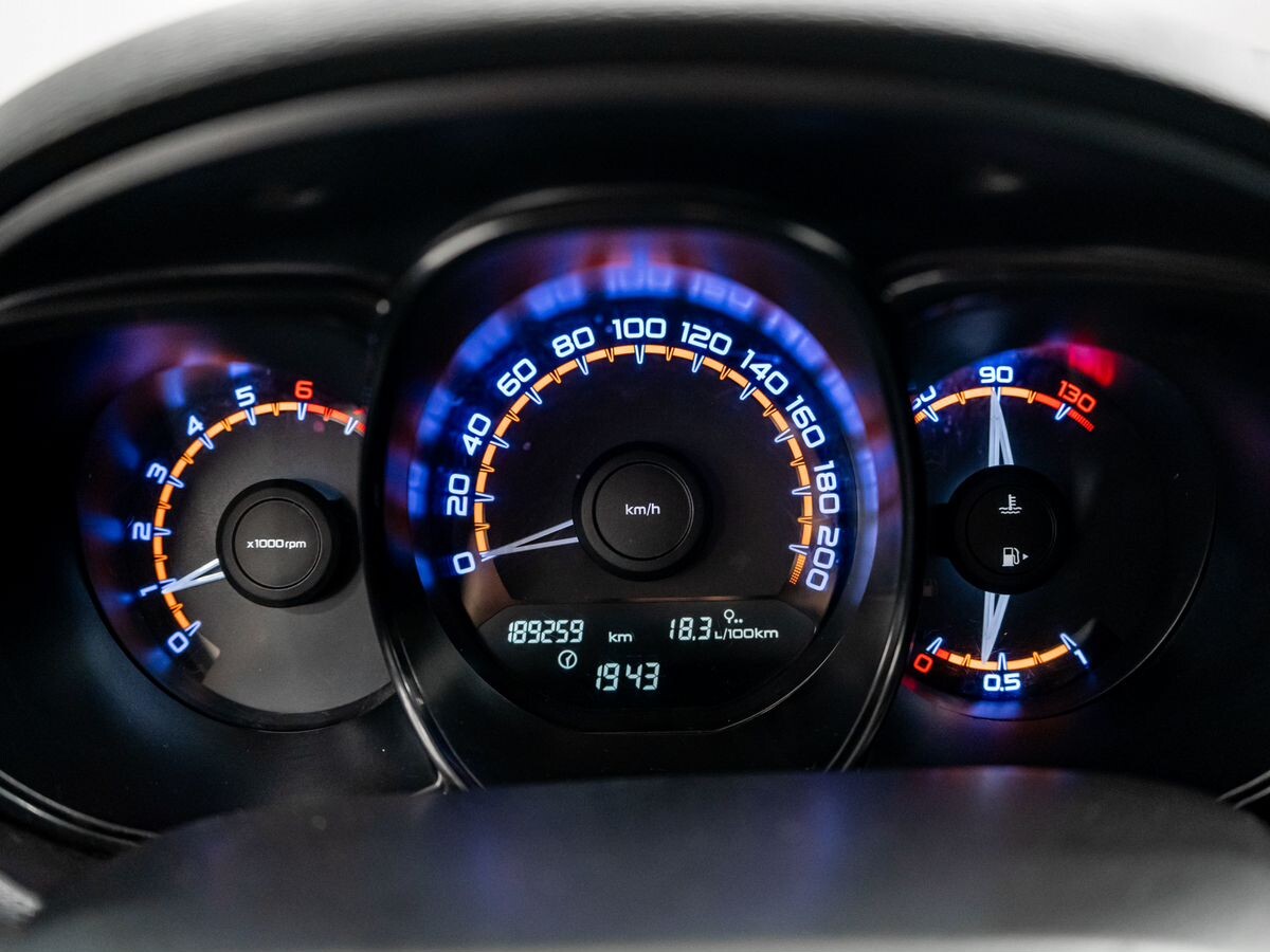 Lada (ВАЗ) Vesta 2018 - фото автомобиля