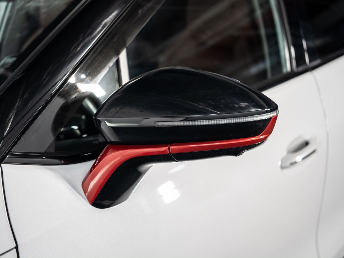 Omoda C5 2023 - фото автомобиля