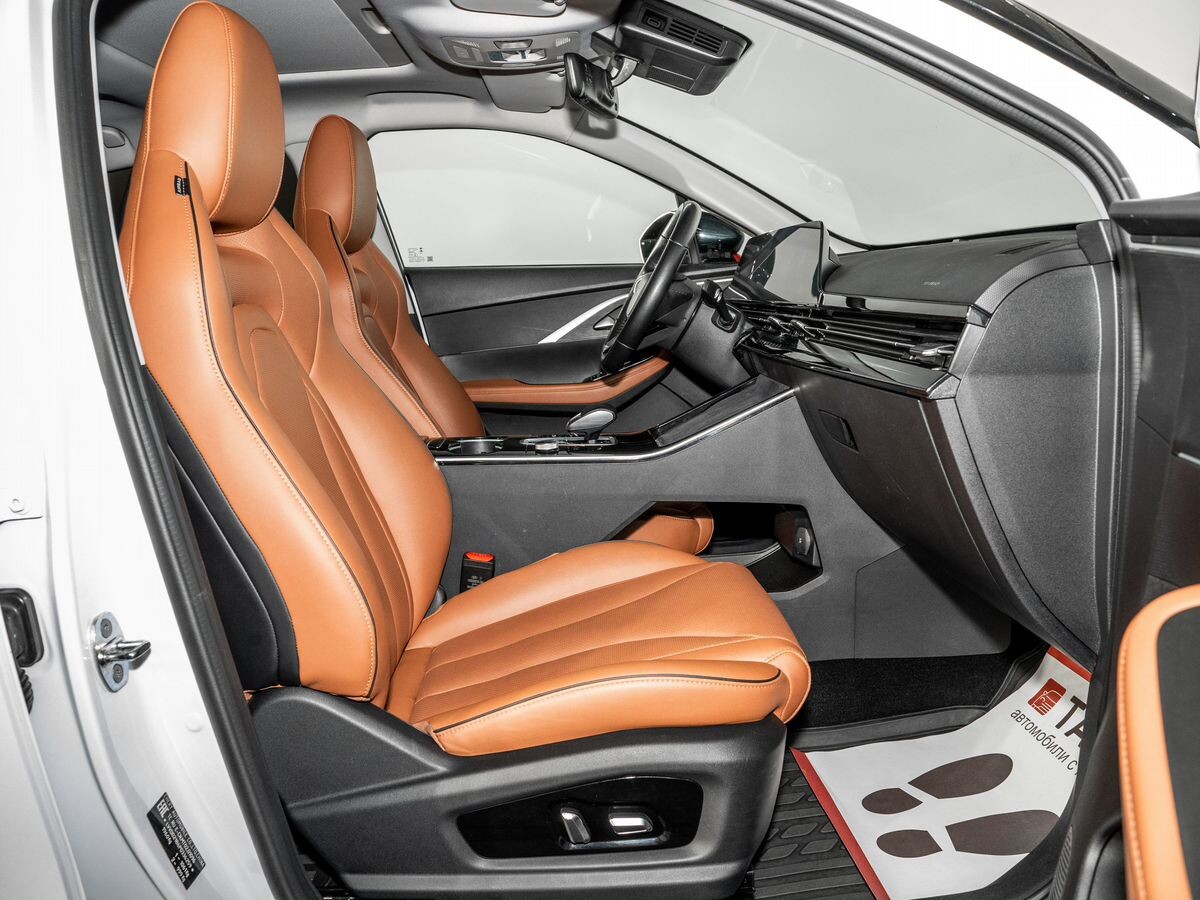 Omoda C5 2023 - фото автомобиля