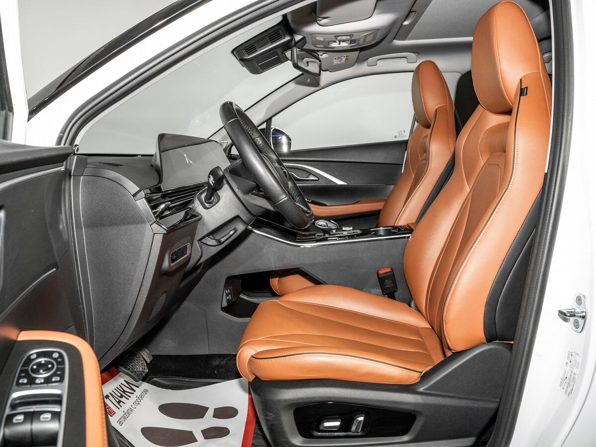 Omoda C5 2023 - фото автомобиля