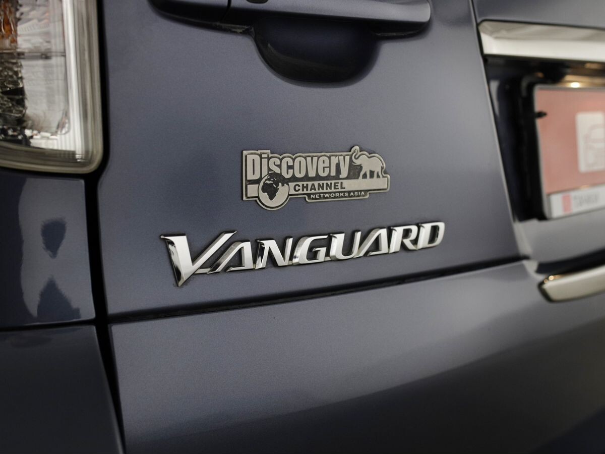 Toyota Vanguard 2012 - фото автомобиля