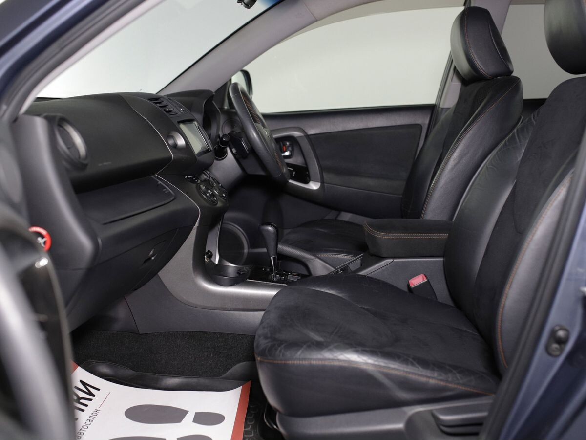 Toyota Vanguard 2012 - фото автомобиля