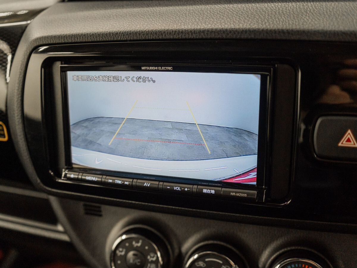 Toyota Vitz 2019 - фото автомобиля