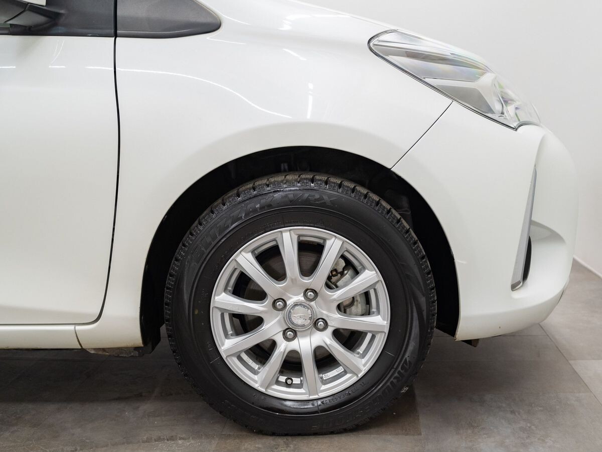 Toyota Vitz 2019 - фото автомобиля