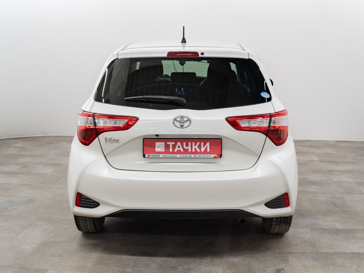 Toyota Vitz 2019 - фото автомобиля