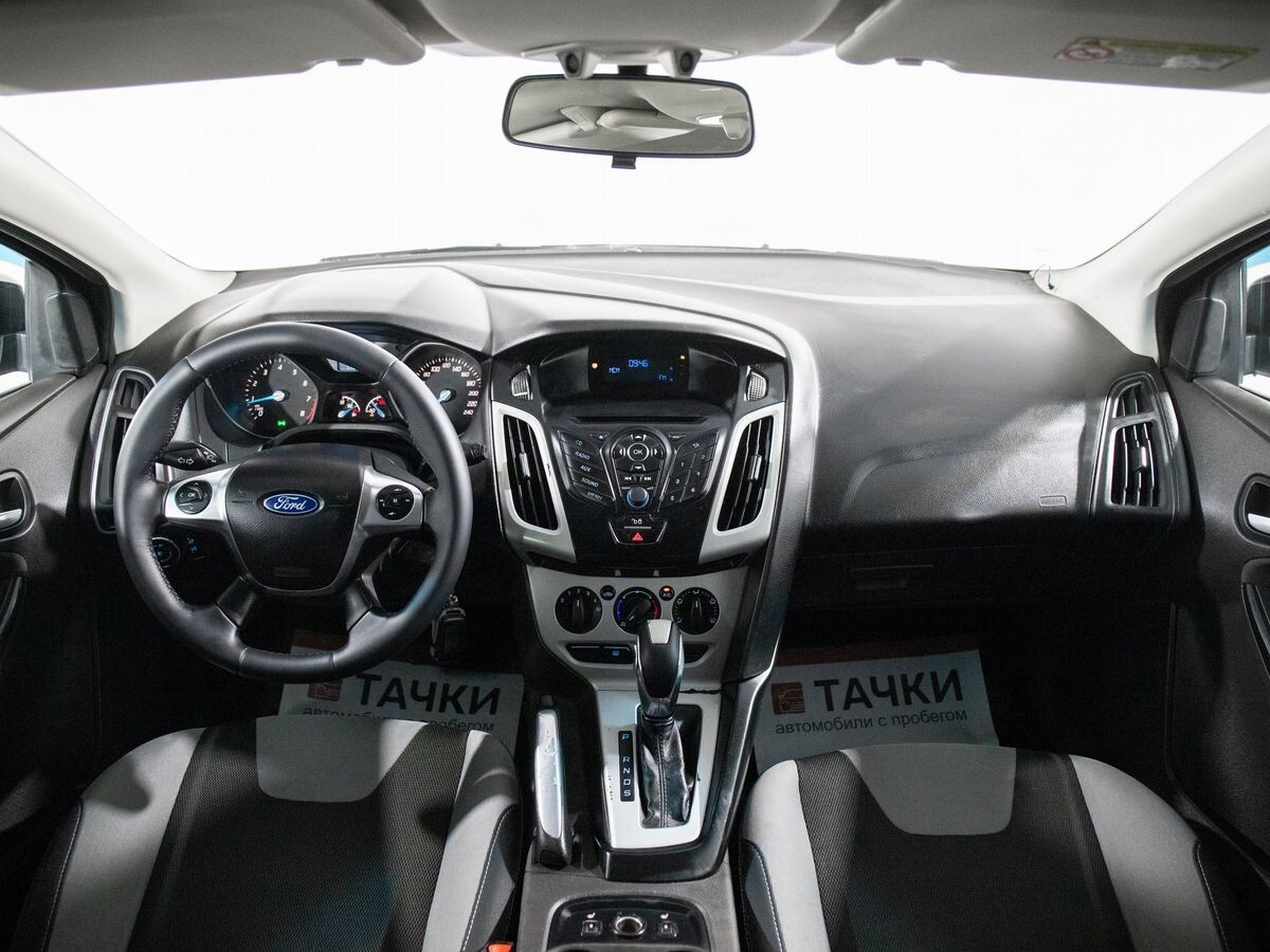 Ford Focus 2013 - фото автомобиля