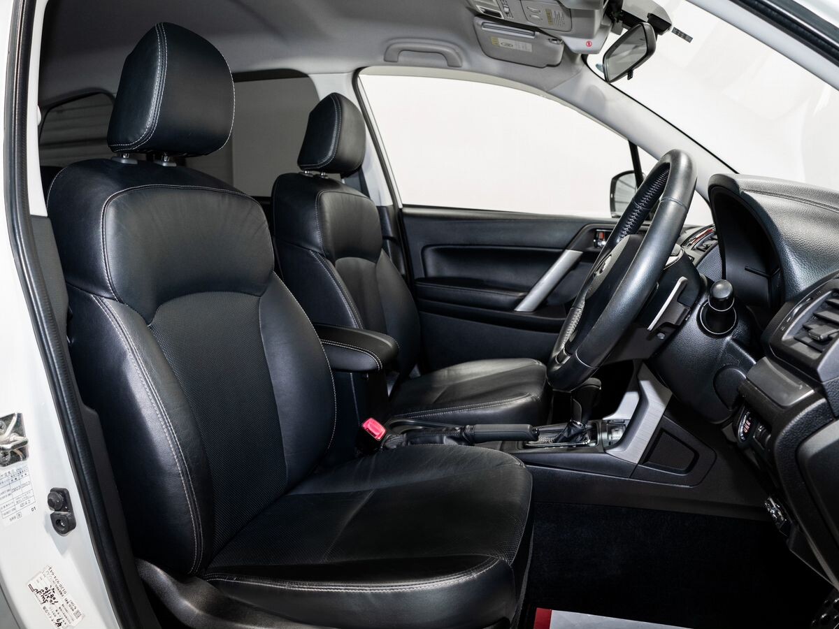 Subaru Forester 2013 - фото автомобиля