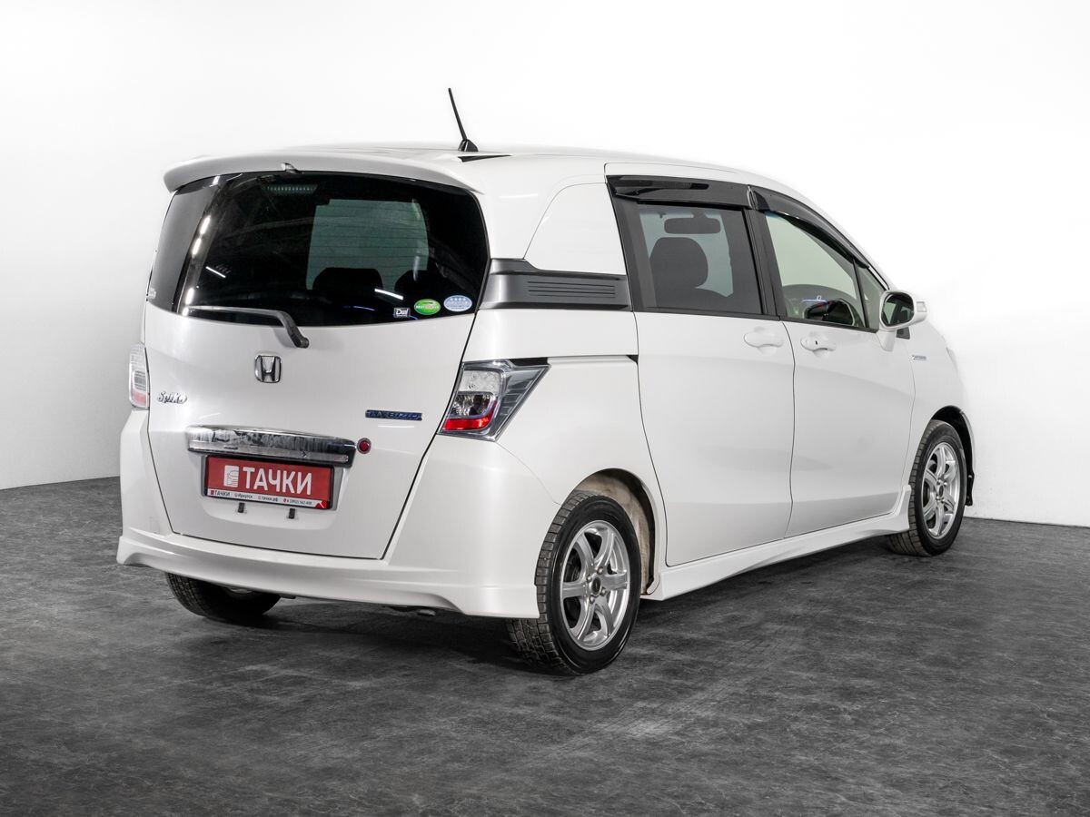 Honda Freed 2013 - фото автомобиля