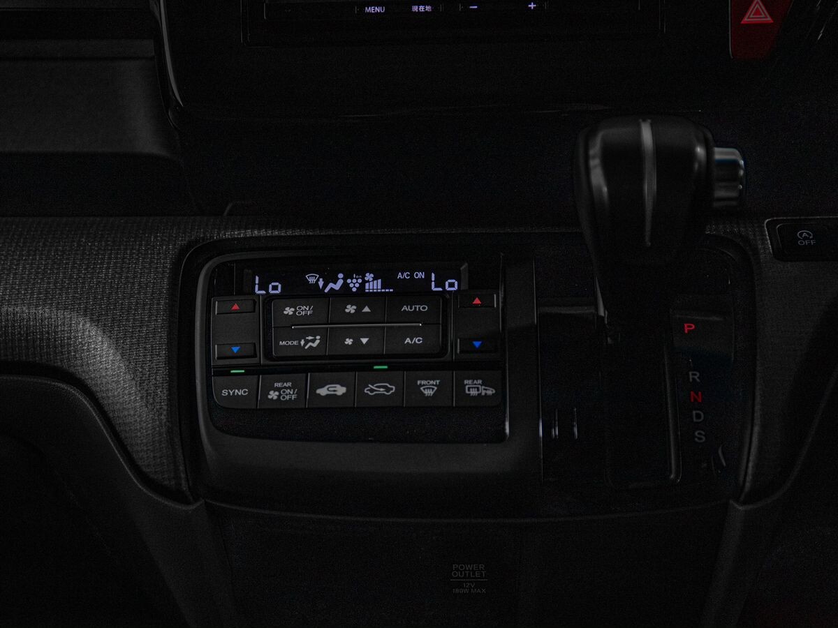 Honda Stepwgn 2020 - фото автомобиля