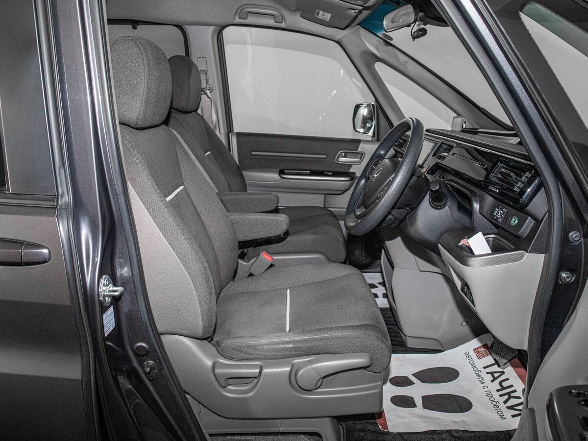 Honda Stepwgn 2020 - фото автомобиля