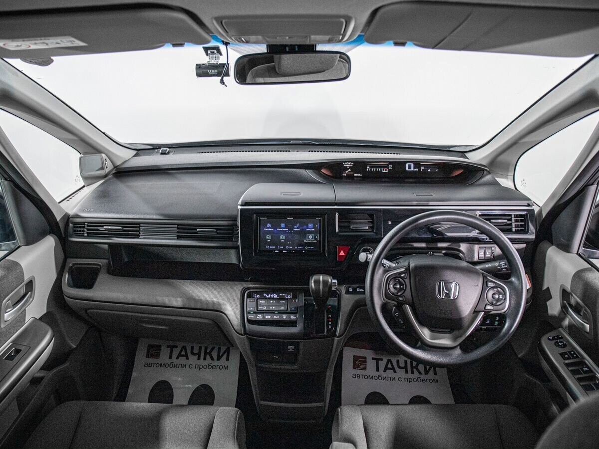 Honda Stepwgn 2020 - фото автомобиля