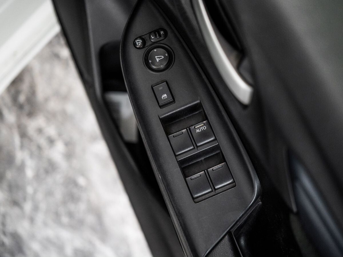 Honda Shuttle 2016 - фото автомобиля