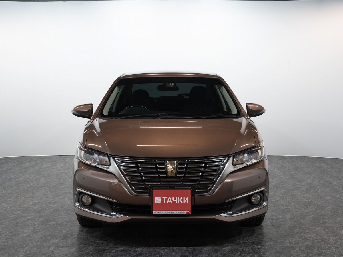 Toyota Premio 2018 - фото автомобиля