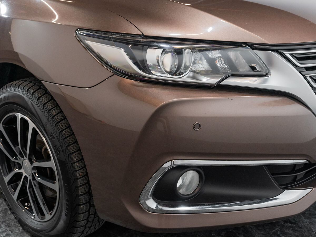 Toyota Premio 2018 - фото автомобиля