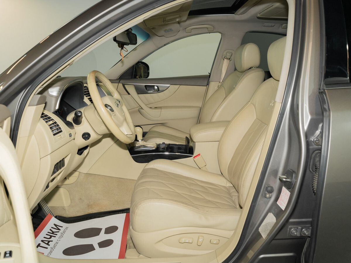 Infiniti FX 2009 - фото автомобиля