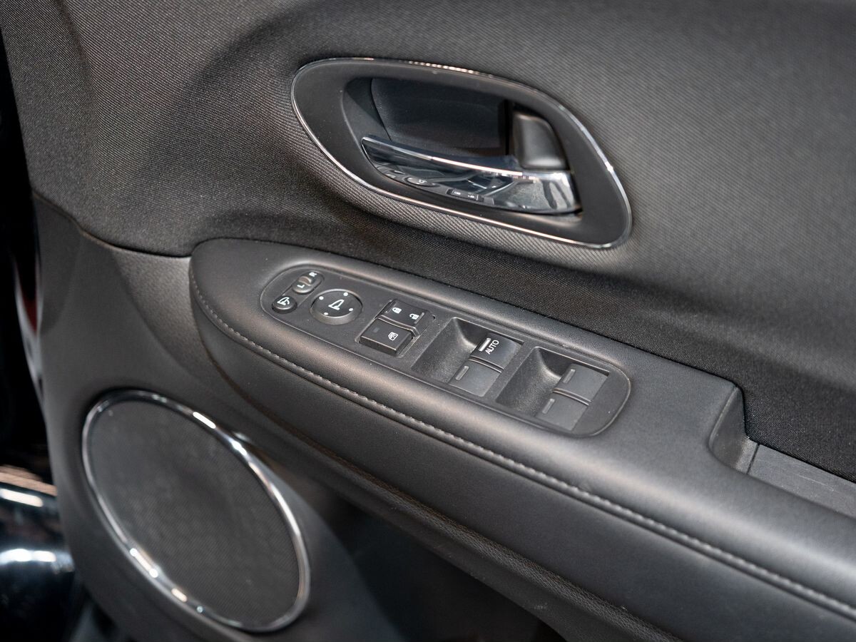 Honda Vezel 2018 - фото автомобиля