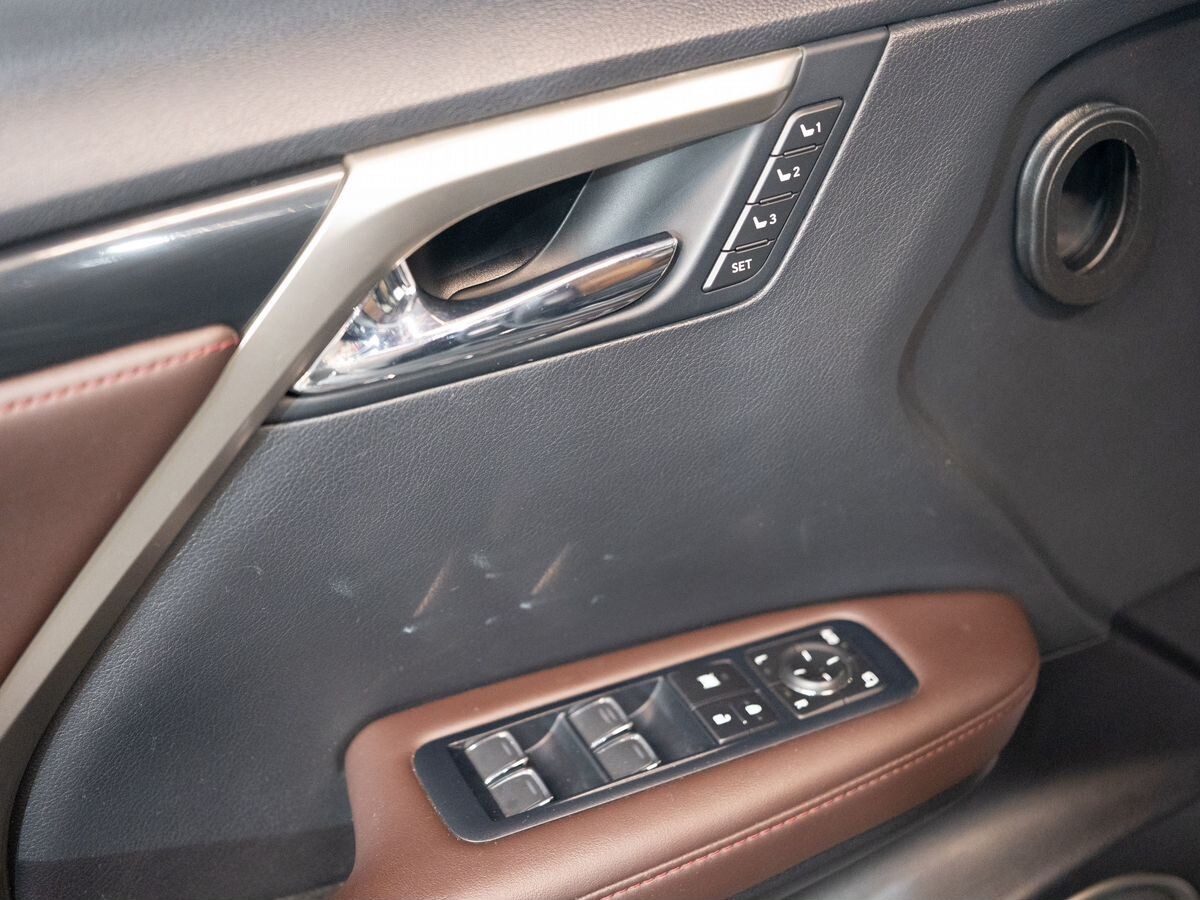 Lexus RX 2017 - фото автомобиля