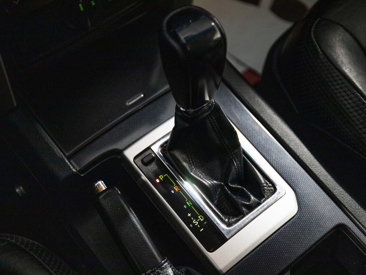 Toyota Land Cruiser Prado 2011 - фото автомобиля