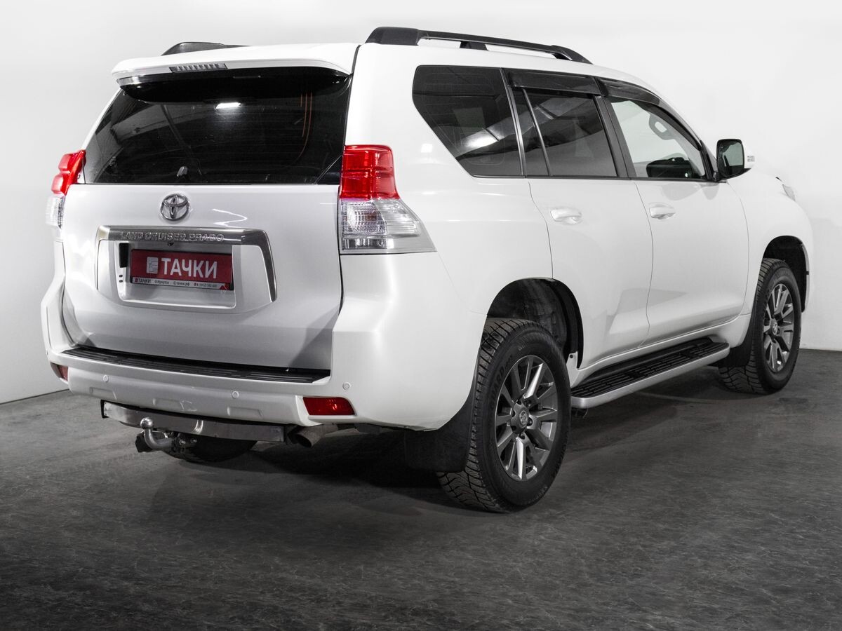 Toyota Land Cruiser Prado 2011 - фото автомобиля