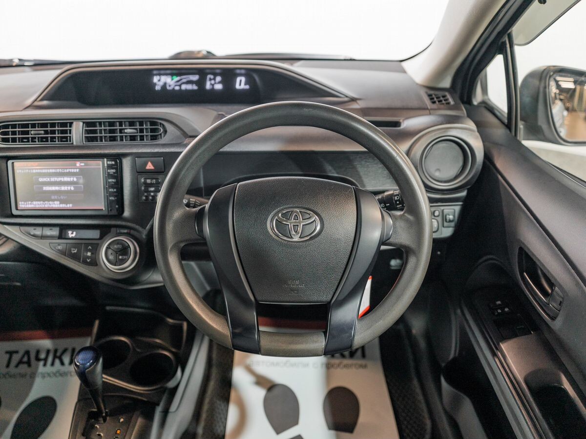 Toyota Aqua 2015 - фото автомобиля
