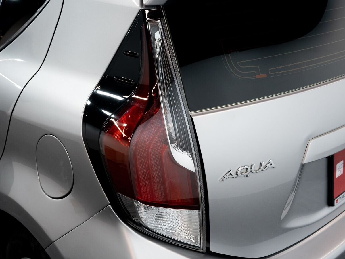 Toyota Aqua 2015 - фото автомобиля