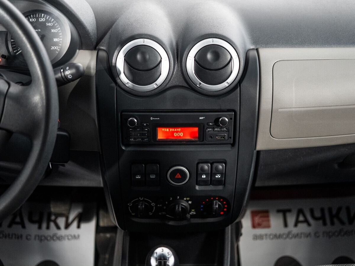 Lada (ВАЗ) Largus 2019 - фото автомобиля