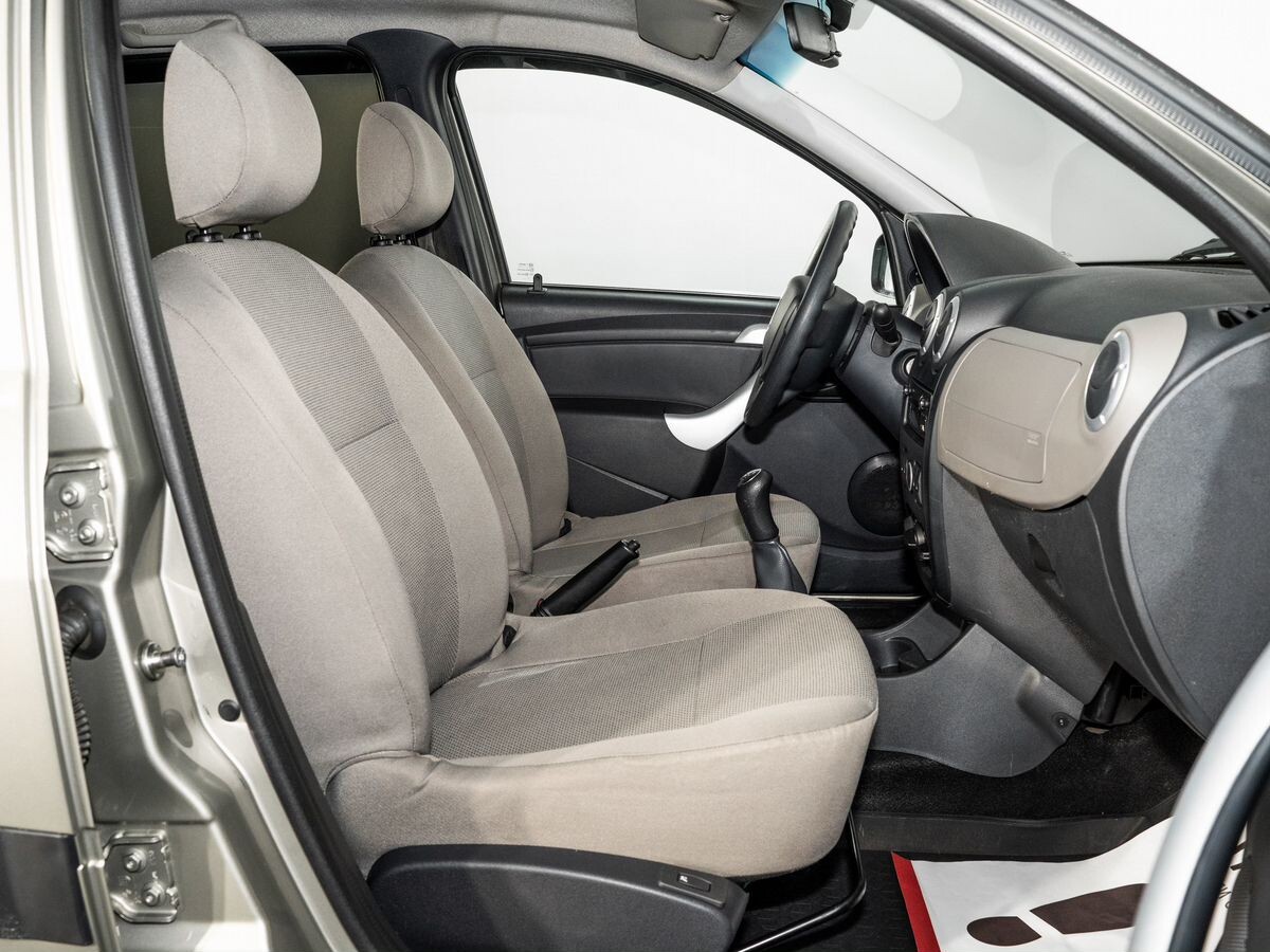 Lada (ВАЗ) Largus 2019 - фото автомобиля