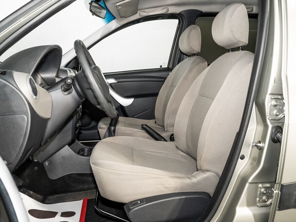 Lada (ВАЗ) Largus 2019 - фото автомобиля