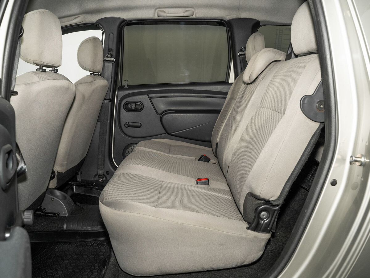 Lada (ВАЗ) Largus 2019 - фото автомобиля