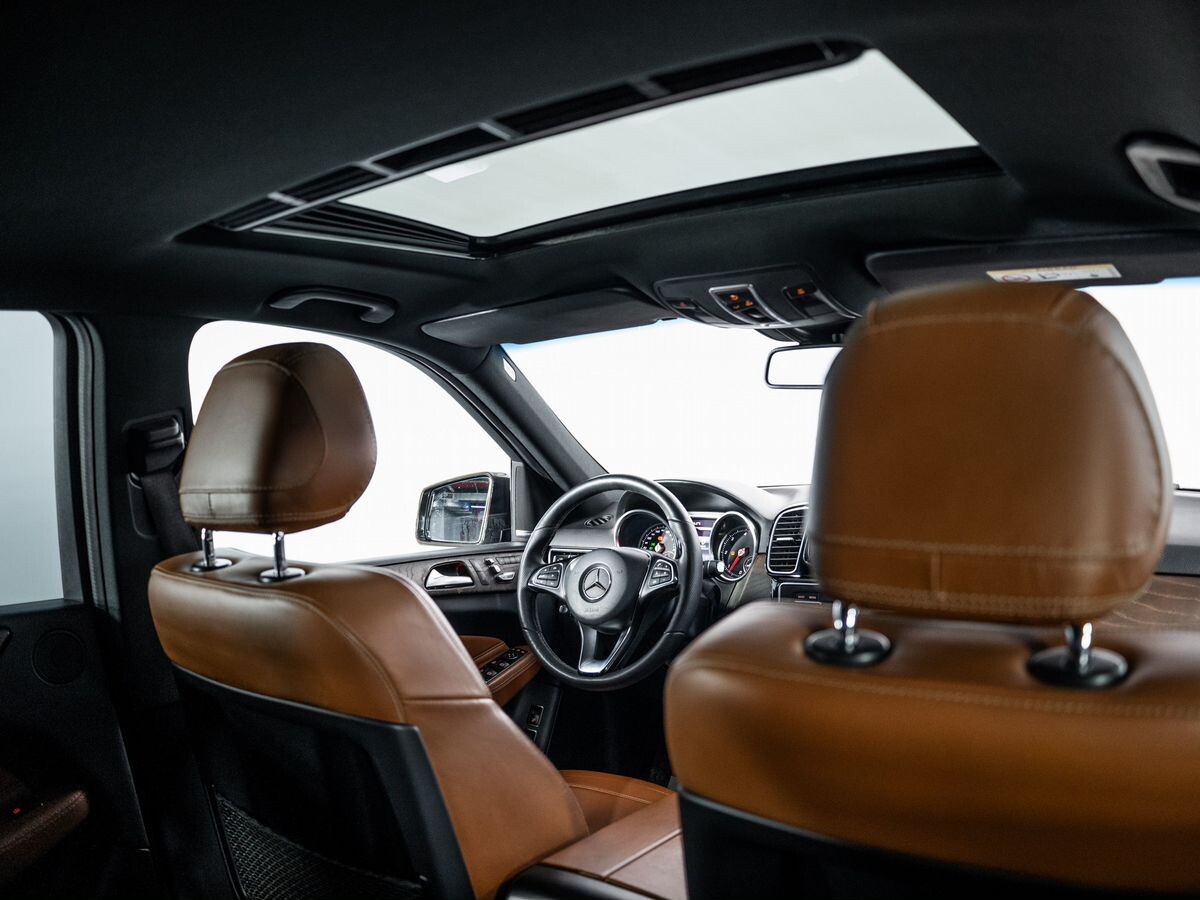 Mercedes-Benz GLE 2017 - фото автомобиля