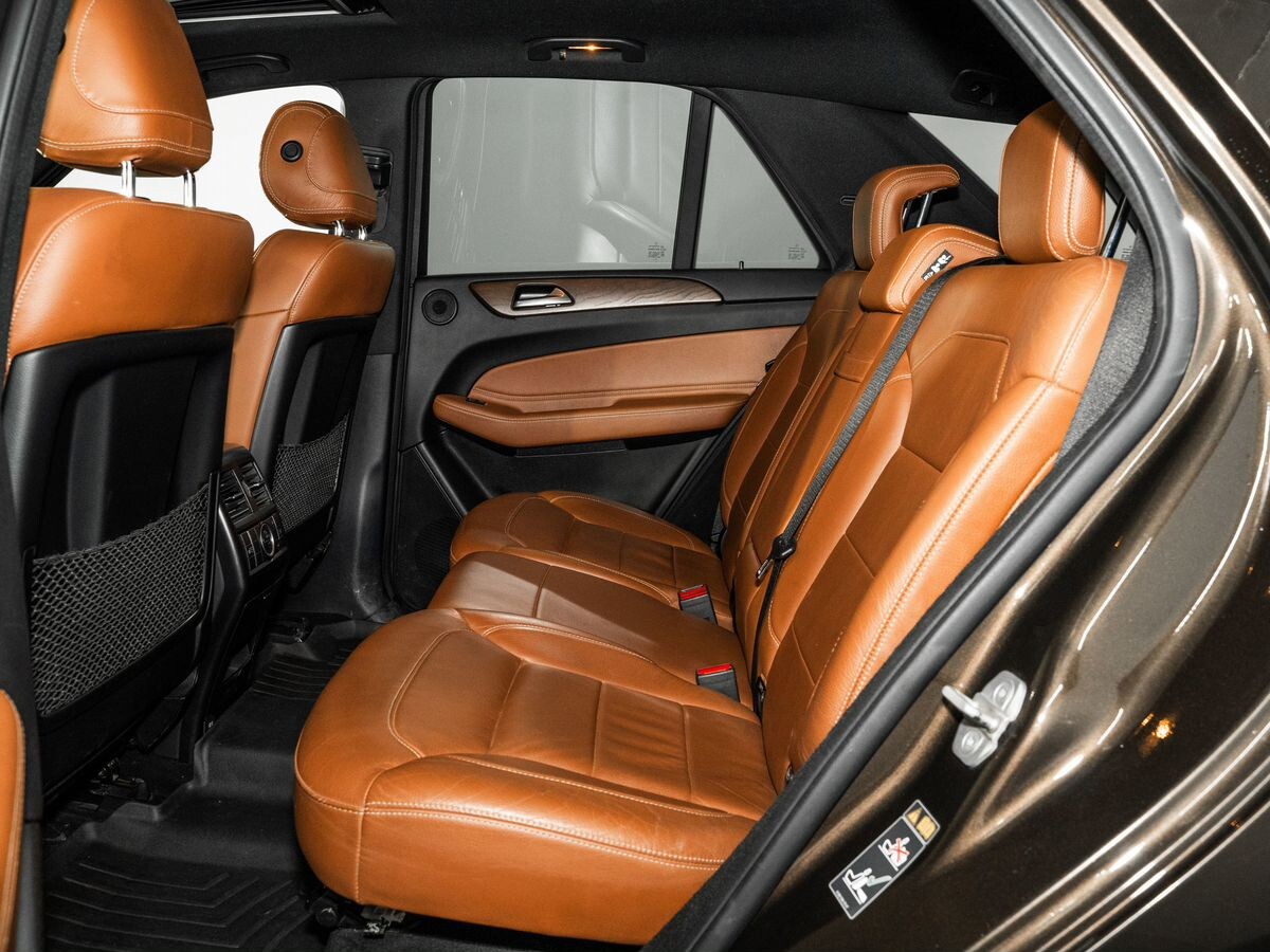 Mercedes-Benz GLE 2017 - фото автомобиля