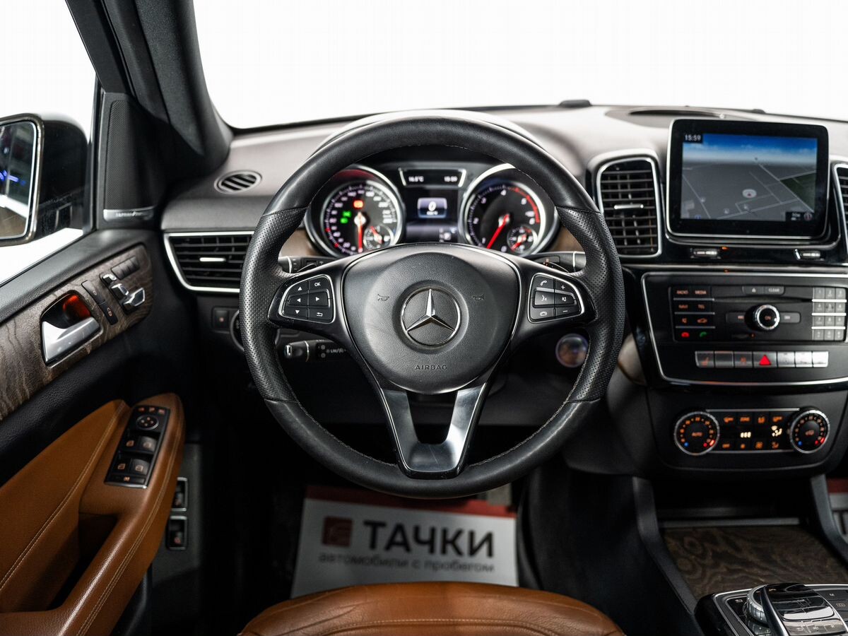 Mercedes-Benz GLE 2017 - фото автомобиля