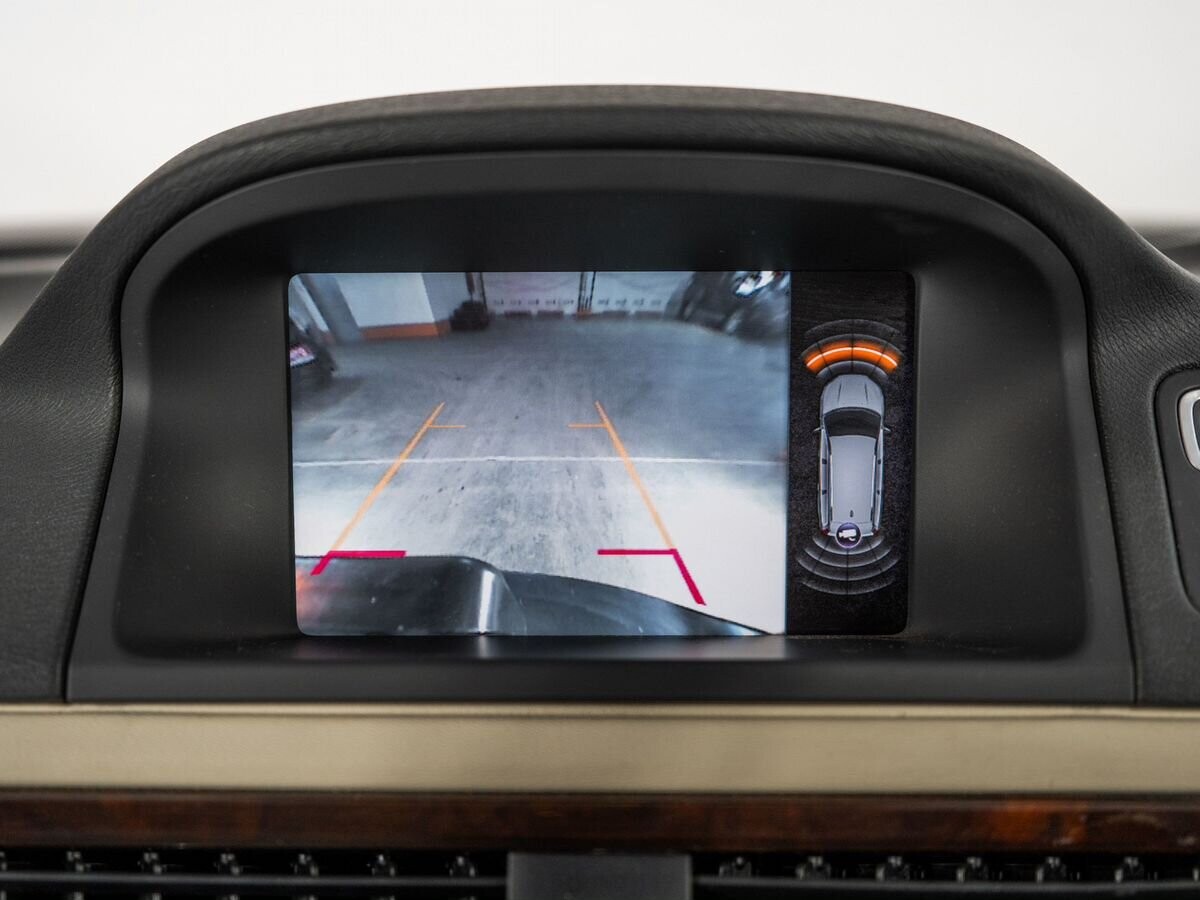 Volvo V70 2013 - фото автомобиля