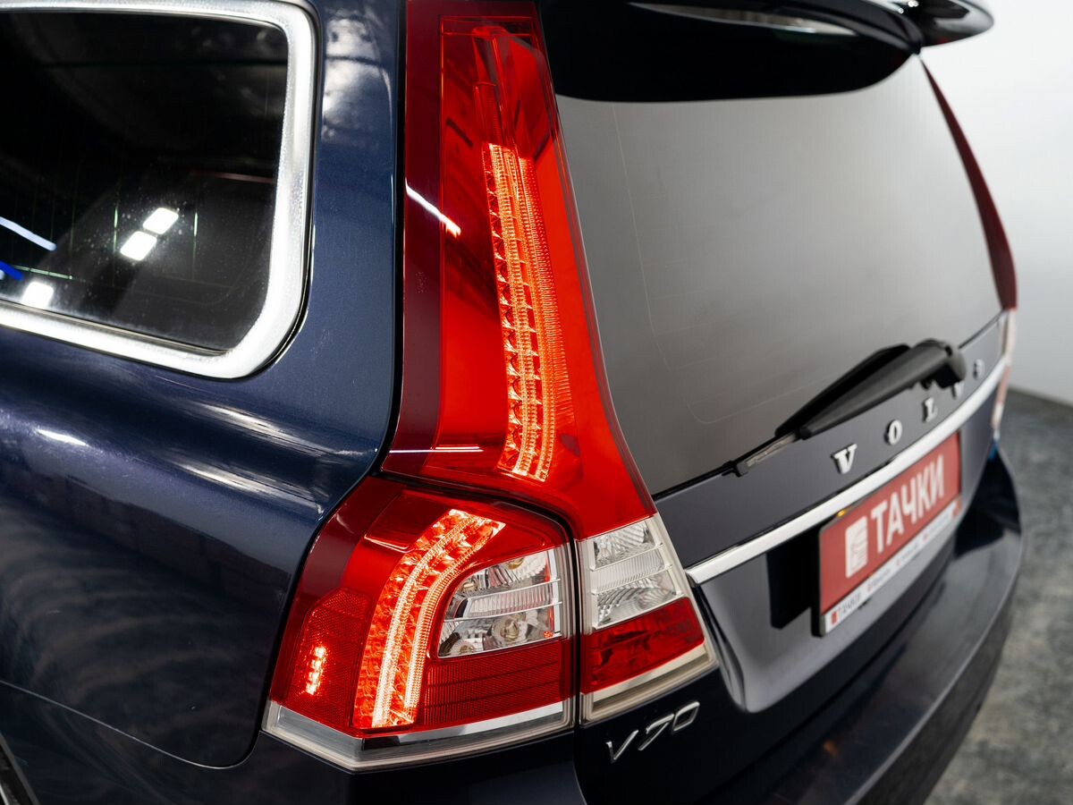 Volvo V70 2013 - фото автомобиля