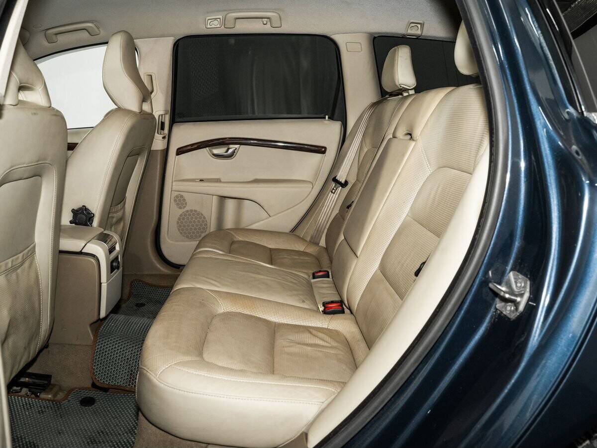 Volvo V70 2013 - фото автомобиля