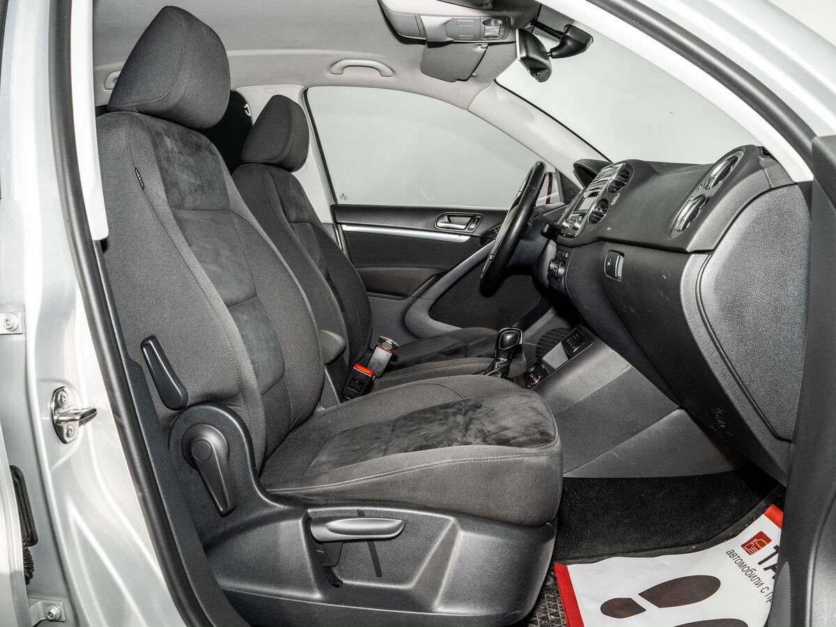 Volkswagen Tiguan 2013 - фото автомобиля