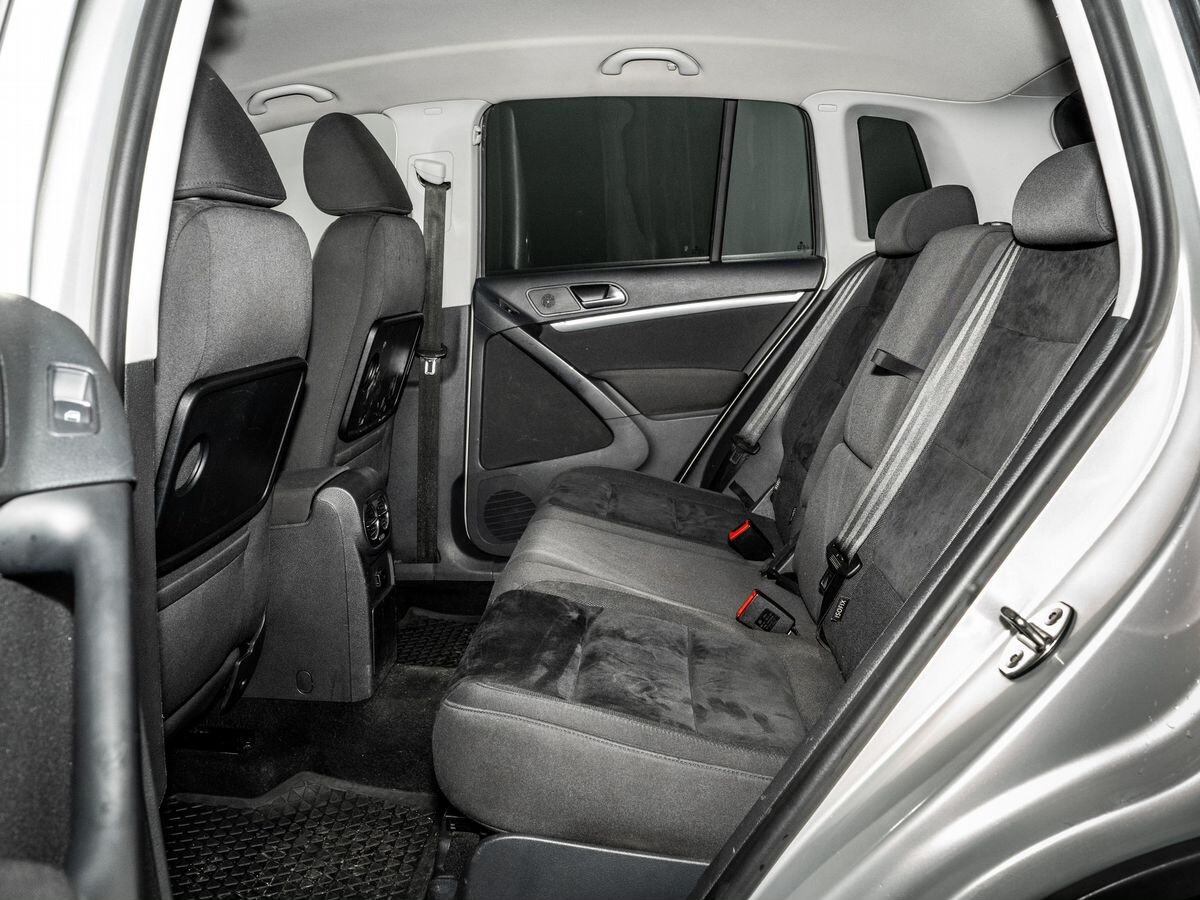 Volkswagen Tiguan 2013 - фото автомобиля