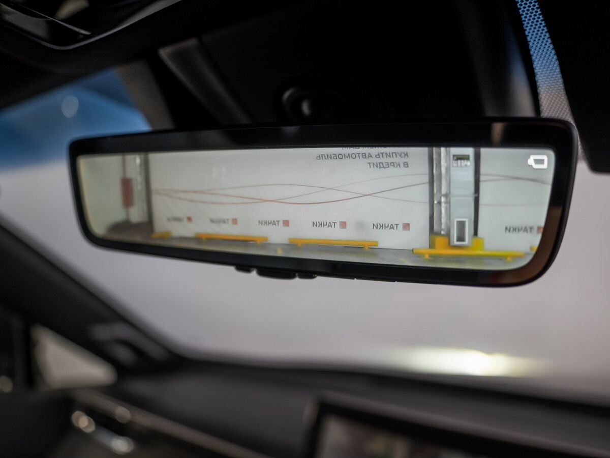 Toyota Harrier 2020 - фото автомобиля