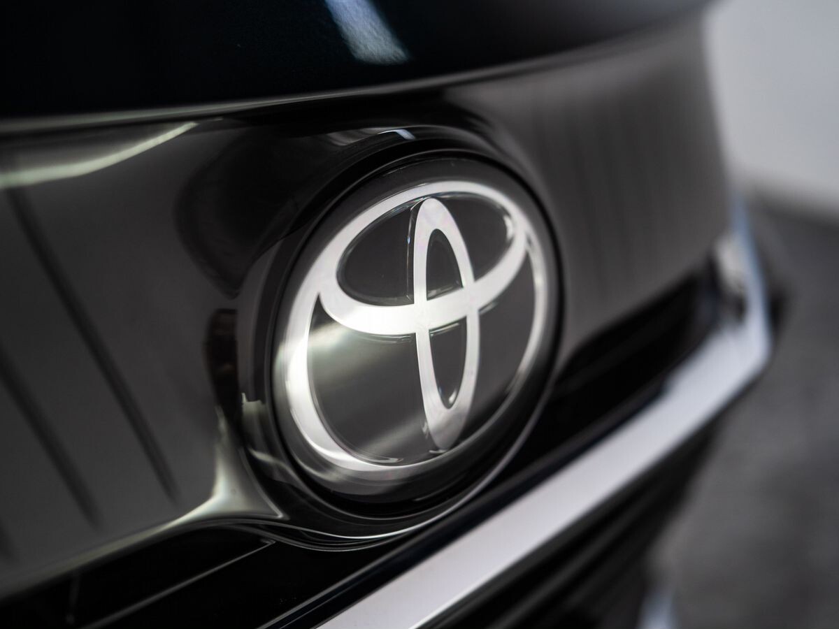 Toyota Harrier 2020 - фото автомобиля