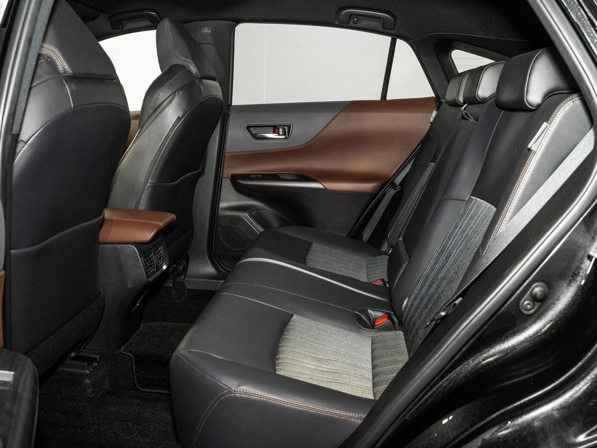 Toyota Harrier 2020 - фото автомобиля