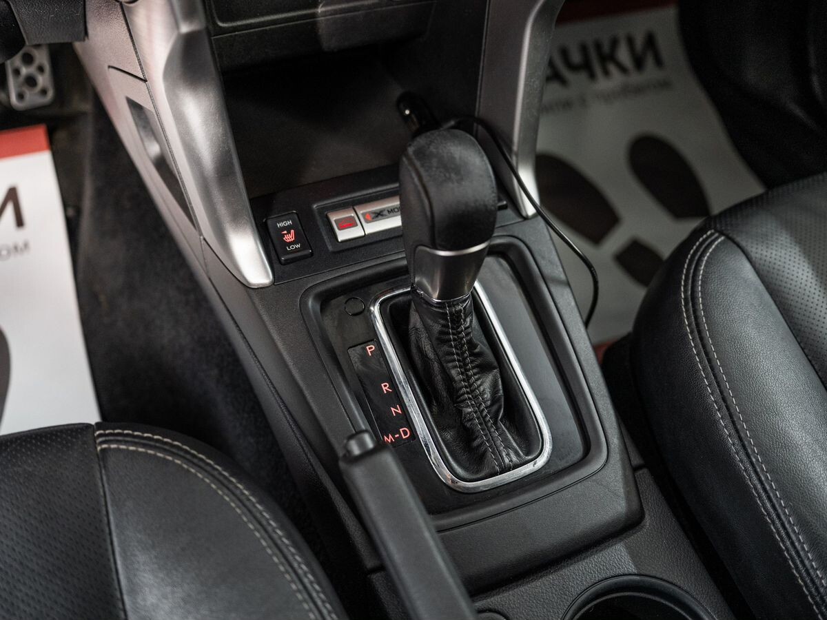 Subaru Forester 2013 - фото автомобиля