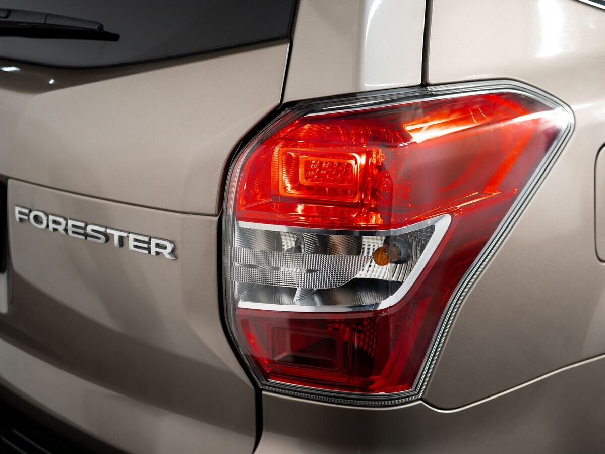 Subaru Forester 2013 - фото автомобиля