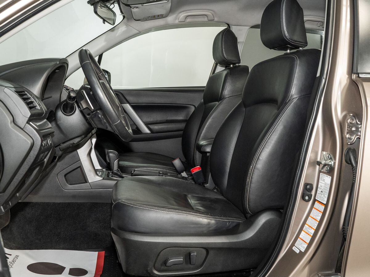 Subaru Forester 2013 - фото автомобиля