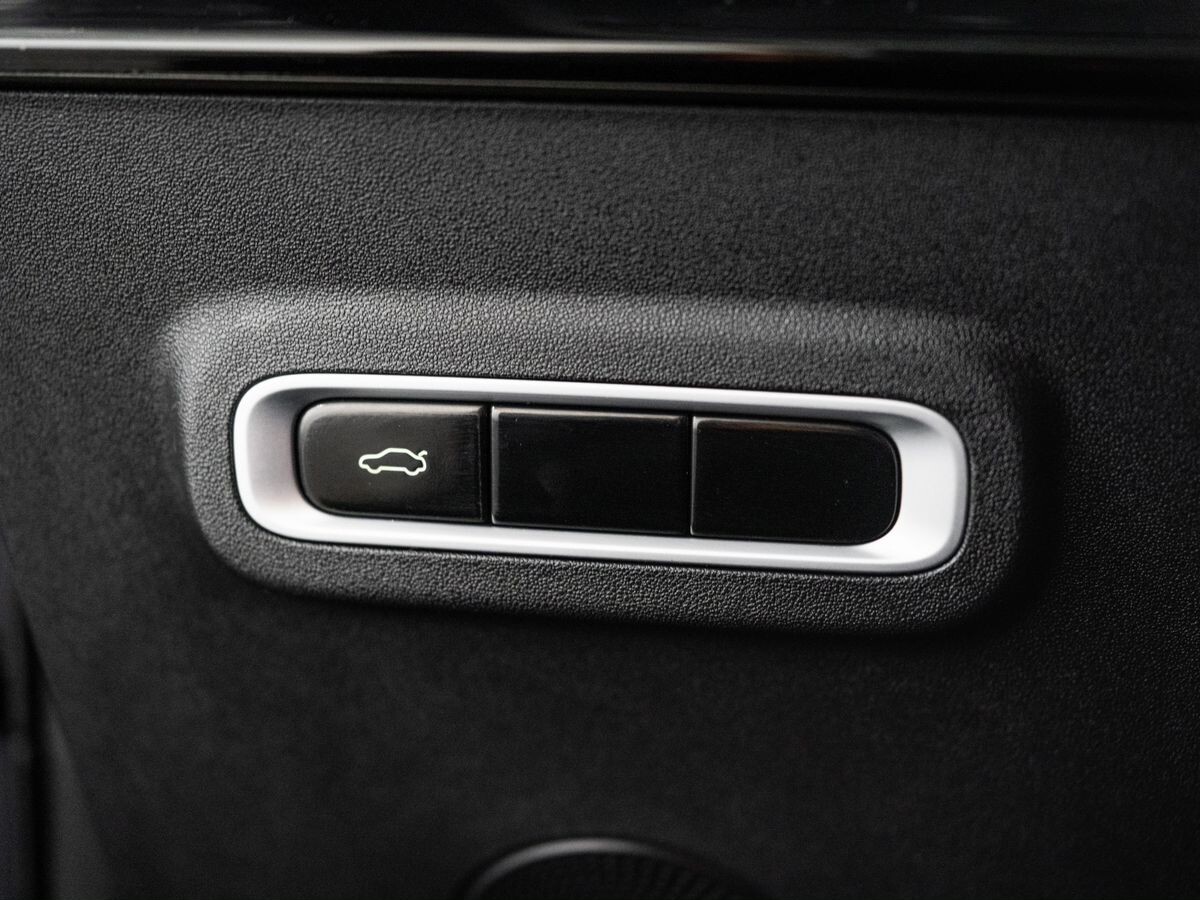 Omoda C5 2023 - фото автомобиля