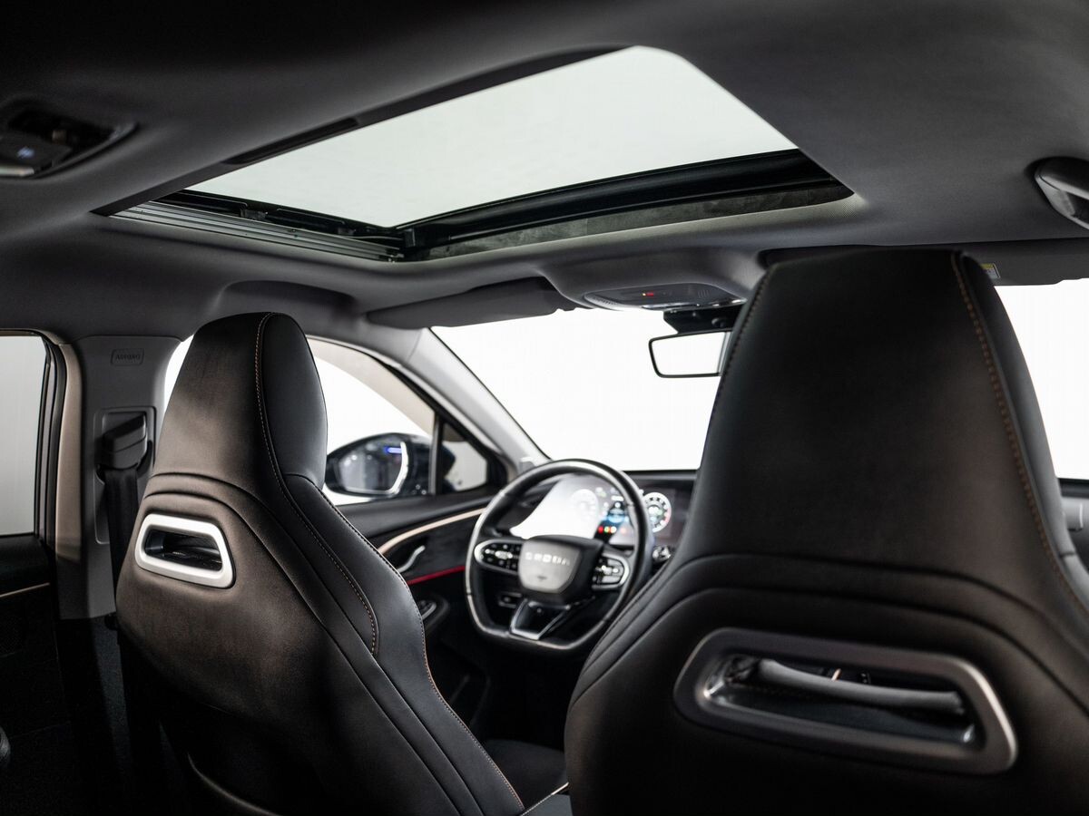 Omoda C5 2023 - фото автомобиля